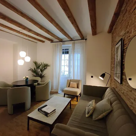 Luxury 2br&2washrooms City Center Barcelona