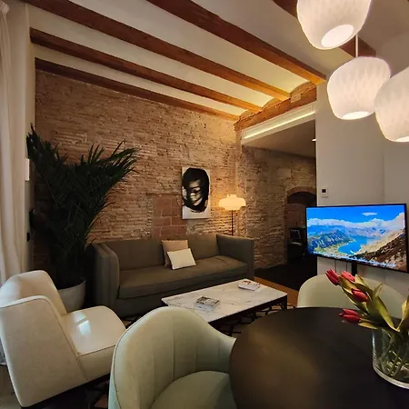 Luxury 2br&2washrooms City Center * Barcelona