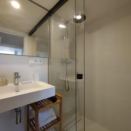 Luxury 2br&2washrooms City Center *
